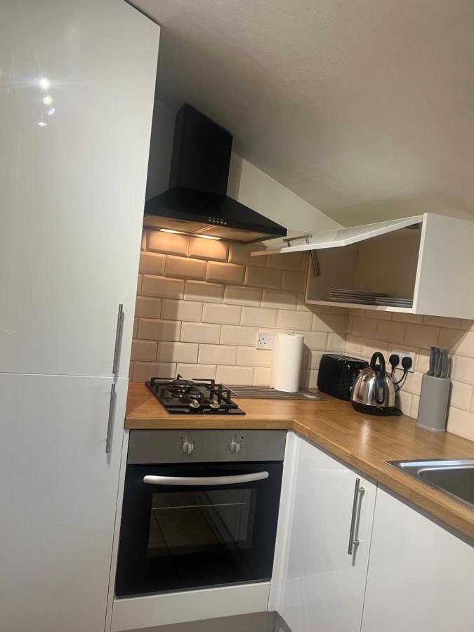 Apartament Large Modern Studio Flat *